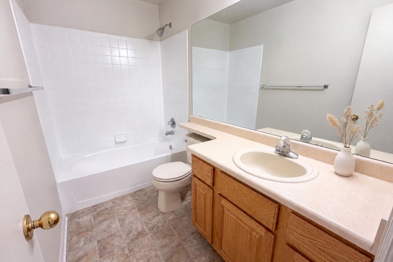 Photo 23 of 40 of 821 Sage Sparrow Cir, Highlands Ranch, CO
