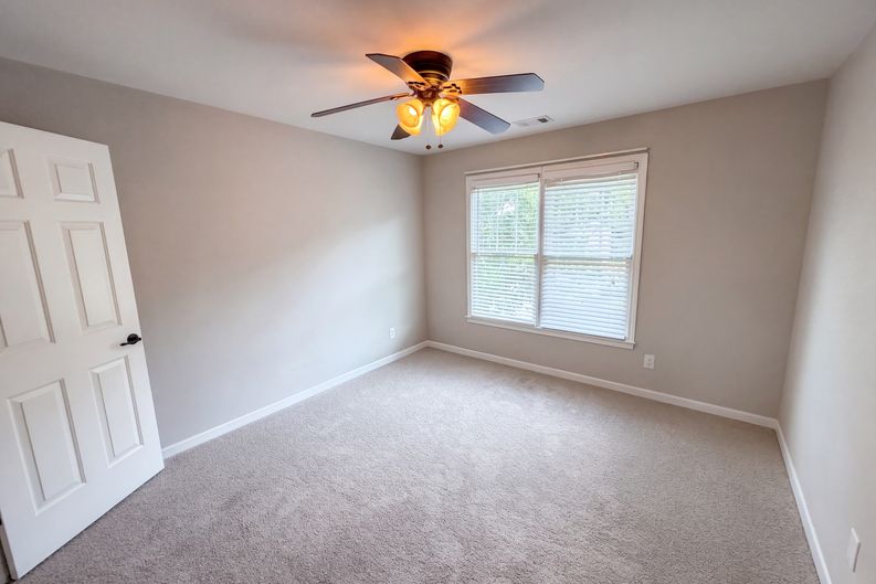 Photo 12 of 74 of 7047 Tree House Way, Flowery Branch, GA