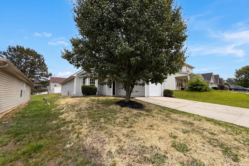 Photo 9 of 18 of 1841 Mission Oaks St, Kannapolis, NC