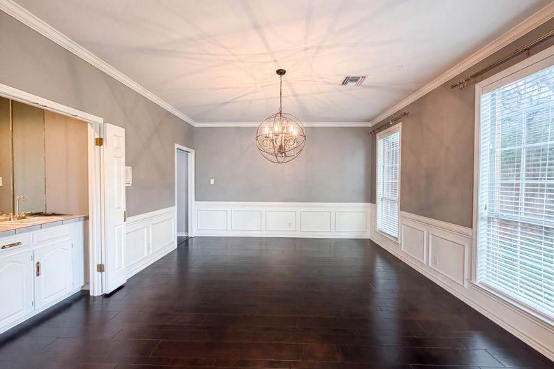 Photo 8 of 26 of 2717 Wickersham Dr, Temple, TX