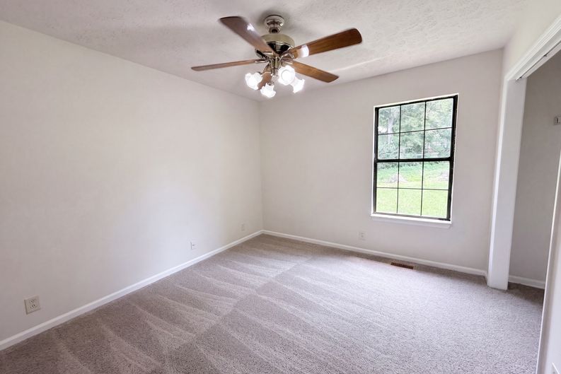 Photo 12 of 16 of 3441 Bridgeton Cv, Antioch, TN