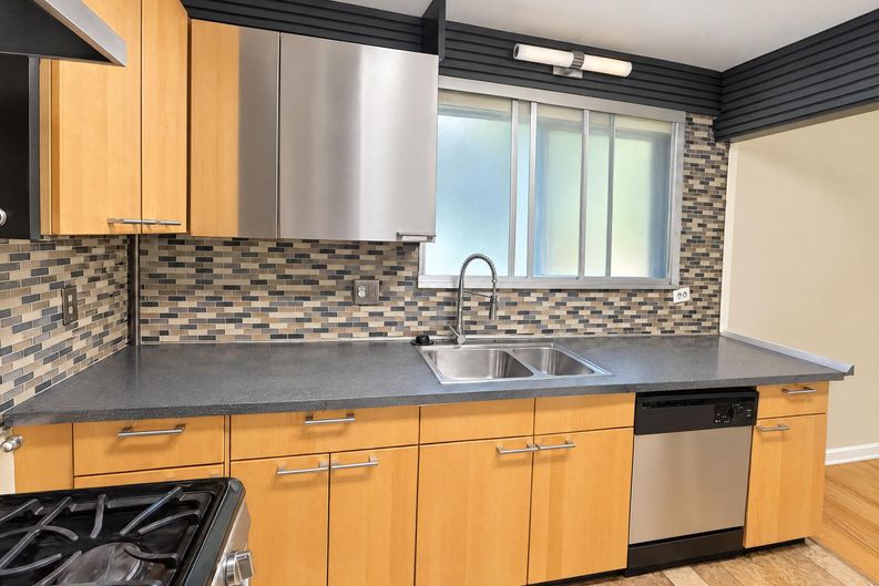 Photo 7 of 27 of 4762 Jamerson Creek Ct, Marietta, GA