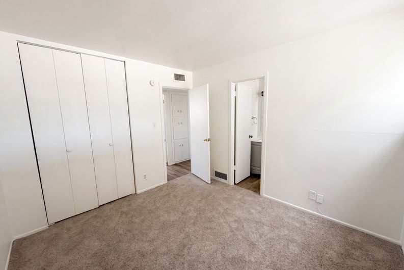 Photo 16 of 21 of 2901 N Cloverland Ave, Tucson, AZ