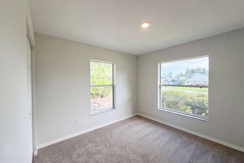 Photo 9 of 25 of 17956 SW 25th Avenue Rd, Ocala, FL