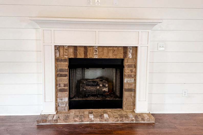 Photo 6 of 25 of 24 Silky Oak Cir SW, Huntsville, AL