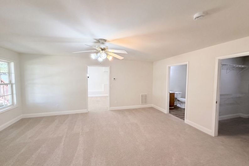 Photo 4 of 35 of 1396 Bramlett Forest Ct, Lawrenceville, GA