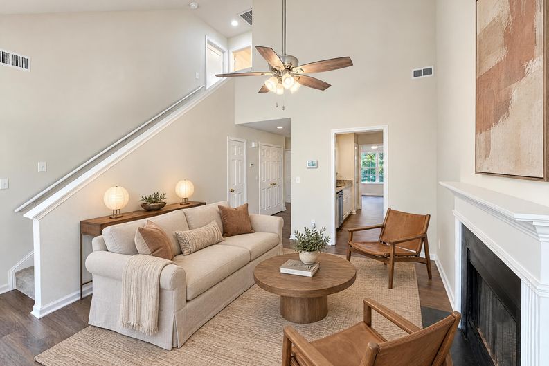 Photo 7 of 19 of 8603 Berrybrook Ln, Charlotte, NC