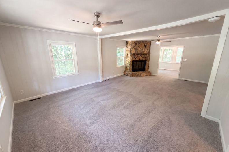 Photo 3 of 18 of 1018 Wade Rorie Rd, Wingate, NC
