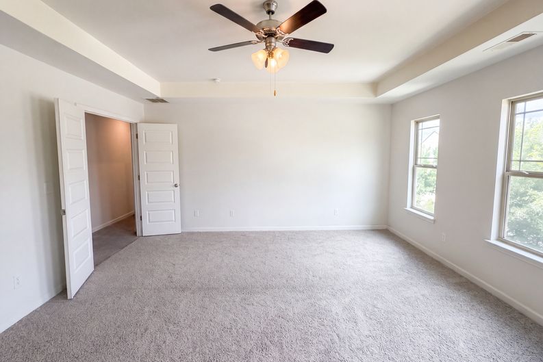 Photo 4 of 27 of 2769 Trebek Ct, McDonough, GA