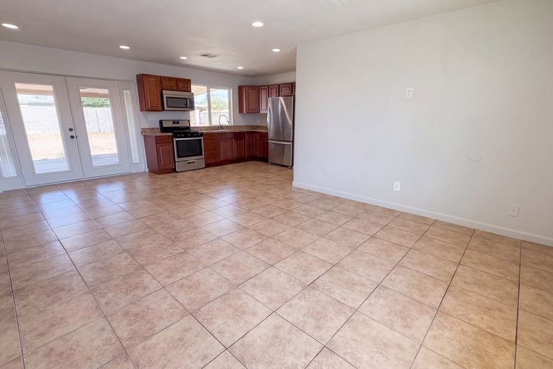 Photo 7 of 19 of 7312 W Mescal St, Peoria, AZ