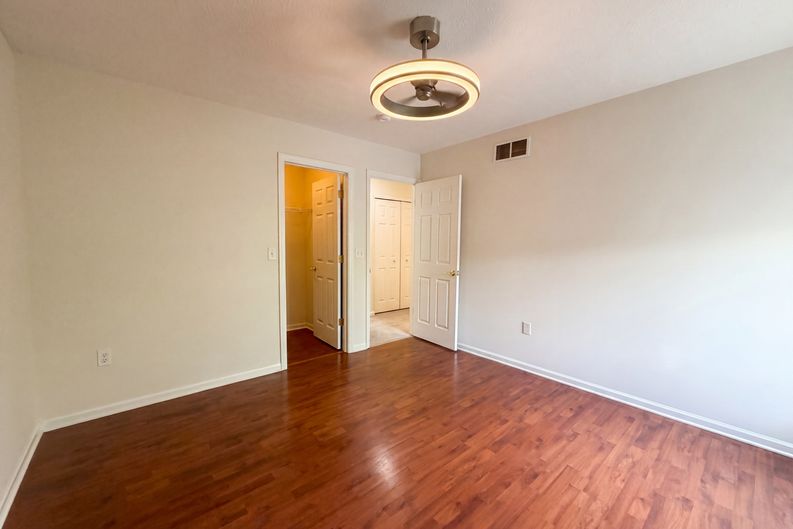 Photo 21 of 51 of 7966 Lazelle Woods Dr, Westerville, OH