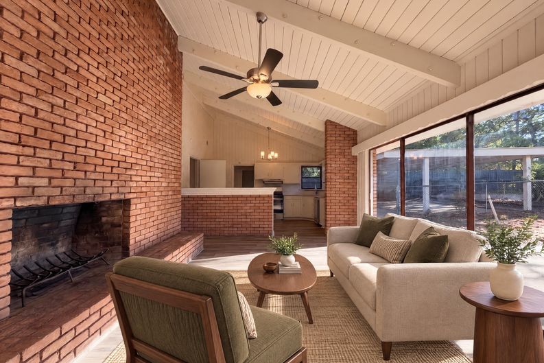 Photo 11 of 21 of 1725 Danciger Dr, Fort Worth, TX