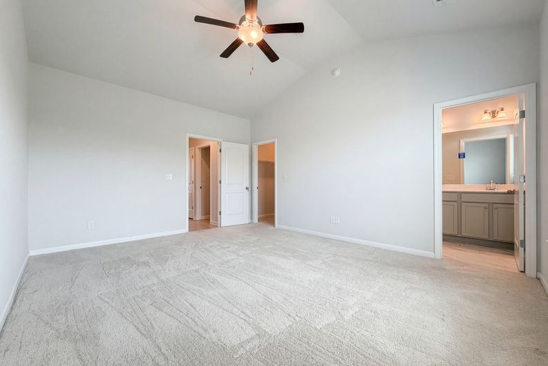 Photo 4 of 28 of 200 Cobalt Dr, Fayetteville, GA