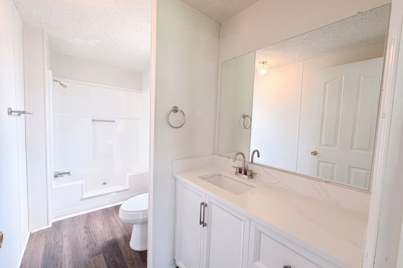 Photo 6 of 17 of 2648 Pine Ridge Dr, Nashville, TN
