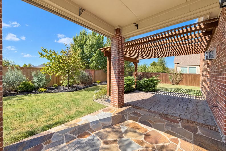 Photo 19 of 23 of 7701 Caddo Cv, McKinney, TX