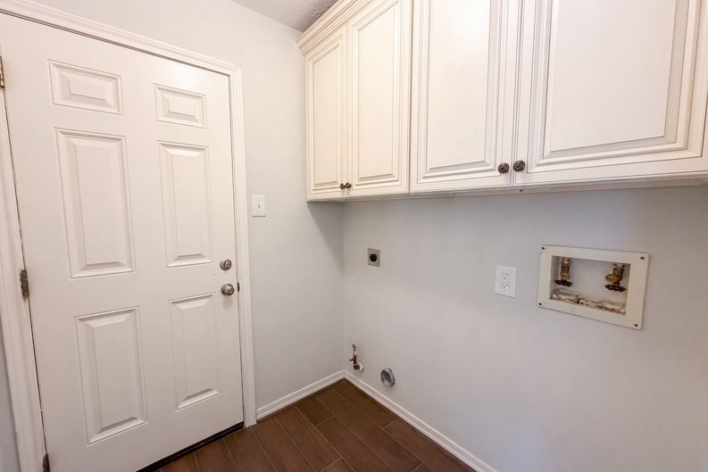 Photo 13 of 19 of 21886 Pinewilde Ct, Porter, TX