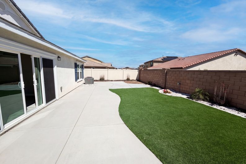 Photo 5 of 23 of 26666 Dash Dr, Menifee, CA