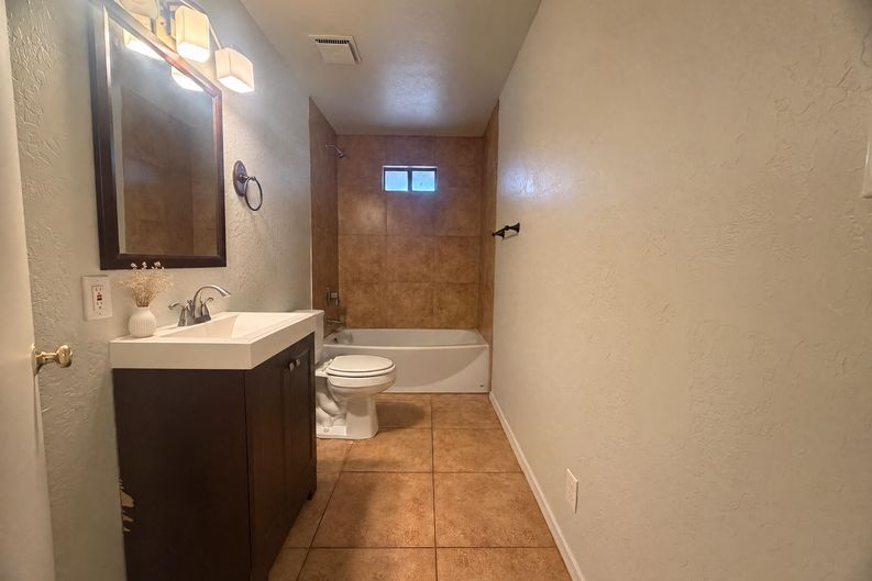 Photo 7 of 16 of 9919 E Magnolia St, Mesa, AZ