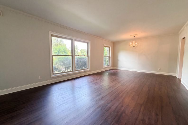 Photo 9 of 17 of 1119 Walton Dr, Murfreesboro, TN