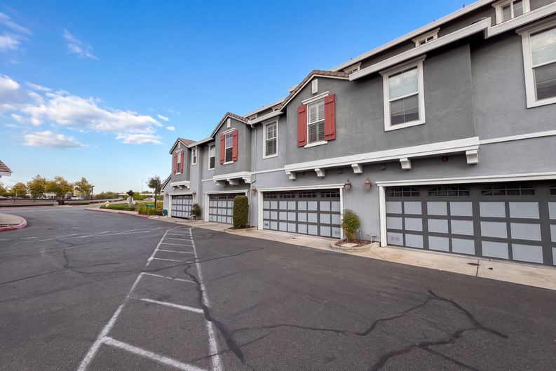 Photo 24 of 31 of 6107 Lonetree Blvd, Rocklin, CA