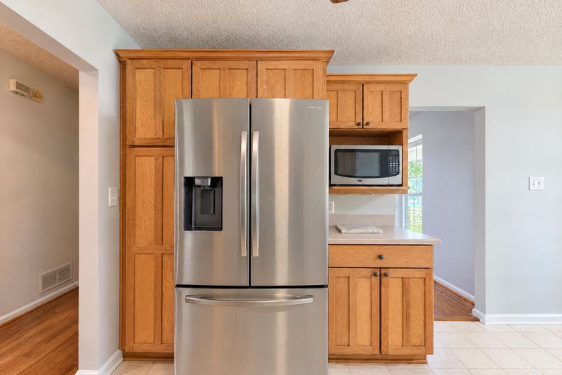 Photo 7 of 24 of 4300 Peeksville Rd, McDonough, GA