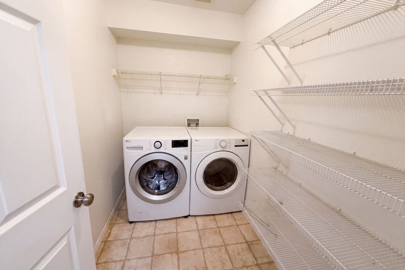 Photo 14 of 17 of 1107 Burgess Dr, Leander, TX
