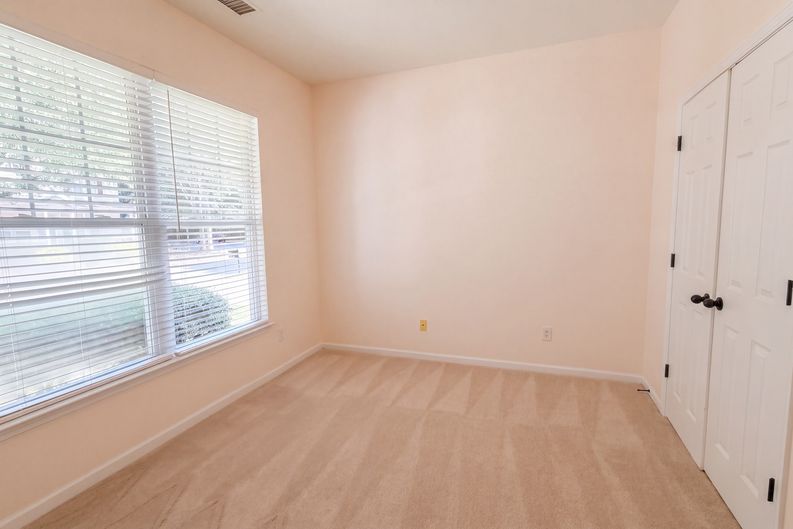 Photo 10 of 17 of 12740 Windyedge Rd, Huntersville, NC