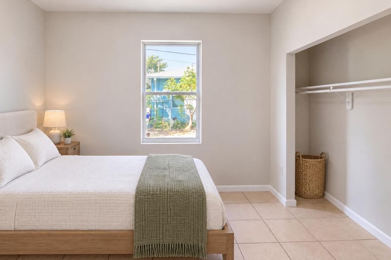 Photo 9 of 15 of 1295 N Railroad Ave, Boynton Beach, FL
