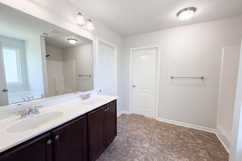Photo 16 of 21 of 129 Saddlebrook Ave, Pickens, SC