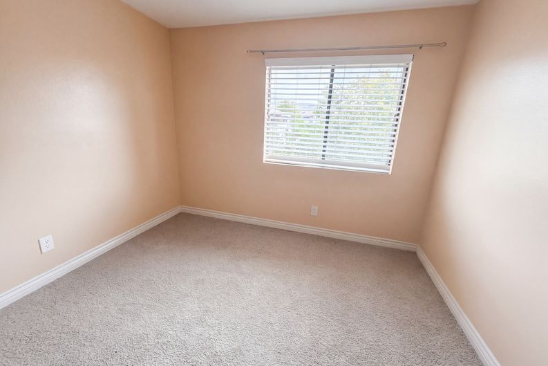Photo 7 of 15 of 68 Maegan Pl, Thousand Oaks, CA
