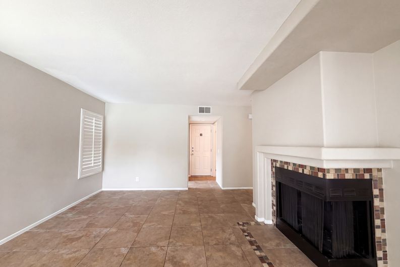 Photo 8 of 22 of 39676 Ridgedale Dr, Murrieta, CA