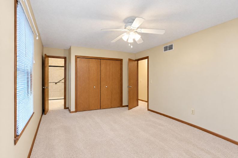 Photo 21 of 43 of 453 Carruthers Rd, Tallmadge, OH