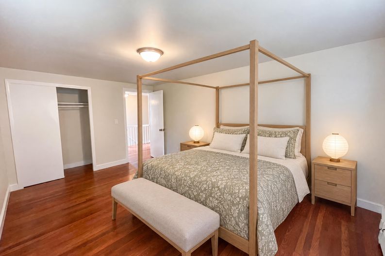 Photo 12 of 28 of 48 Woodlawn St, Randolph, MA
