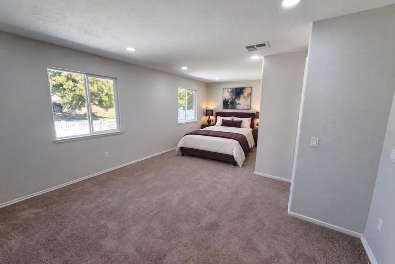 Photo 15 of 26 of 2371 W Via Bello Dr, Rialto, CA