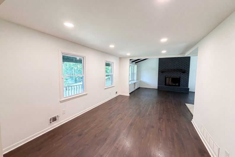 Photo 6 of 21 of 509 Spring Park Dr, Canton, GA