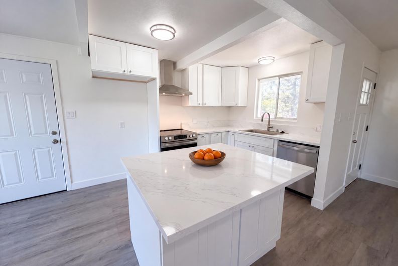 Photo 8 of 29 of 4224 Boone Ln, Sacramento, CA
