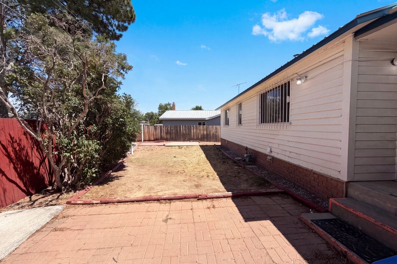 Photo 19 of 21 of 1758 39th St, Los Alamos, NM
