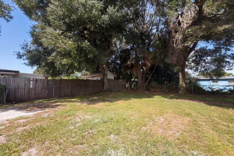 Photo 19 of 22 of 7916 Endive Ave, Tampa, FL