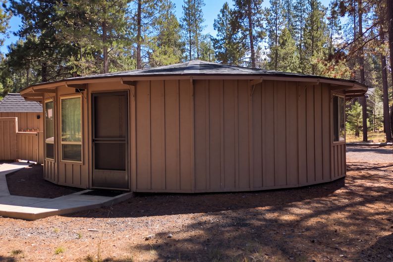 Photo 27 of 33 of 56992 Fawn Ln, Bend, OR