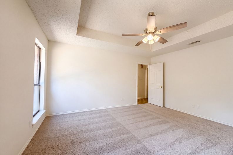 Photo 16 of 19 of 5126 Eagle Nest Dr, Arlington, TX