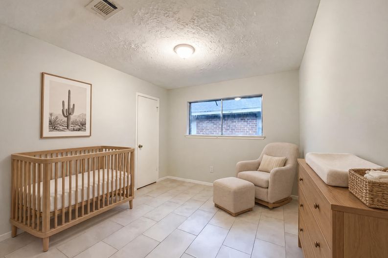 Photo 11 of 31 of 23110 Pennsgrove Rd, Spring, TX