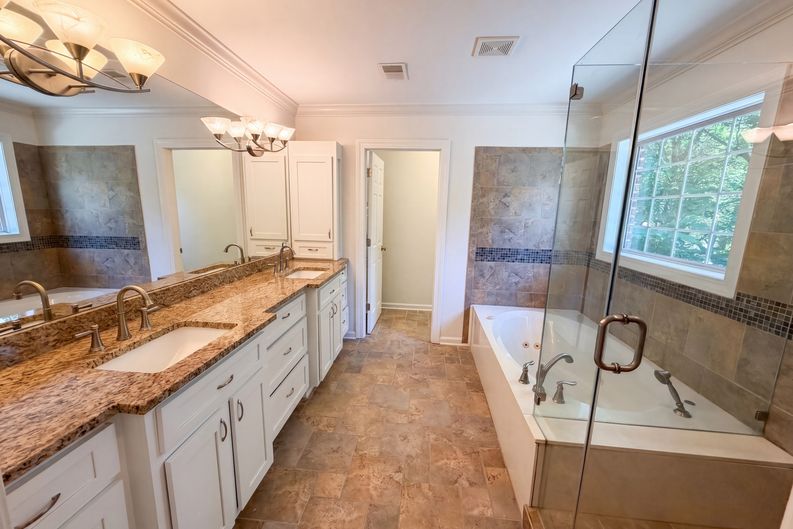 Photo 6 of 48 of 116 Crosscreek Dr, Columbia, SC