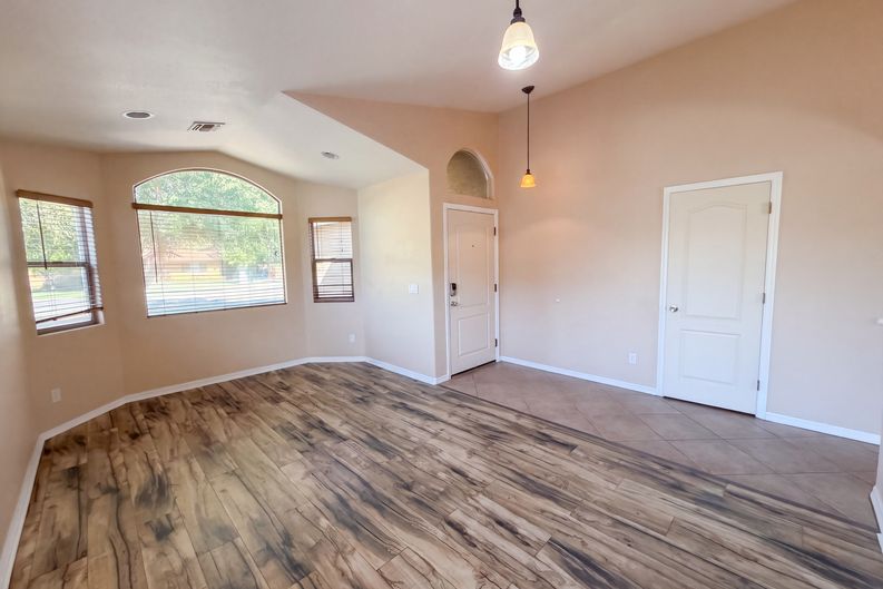 Photo 9 of 26 of 831 N Robson, Mesa, AZ