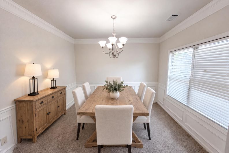 Photo 6 of 41 of 821 Walnut Woods Dr, Braselton, GA
