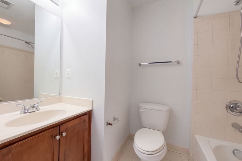 Photo 19 of 25 of 15613 John Diskin Cir, Woodbridge, VA