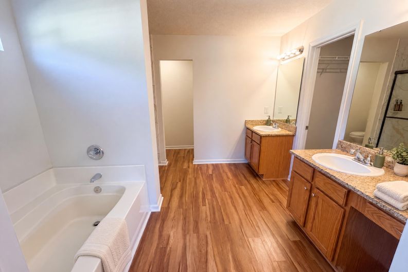 Photo 35 of 61 of 152 Woodcote Dr, Gaston, SC