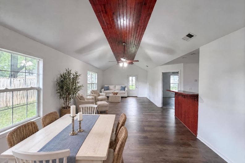 Photo 10 of 17 of 905 S Butler Ter, Harrisonville, MO