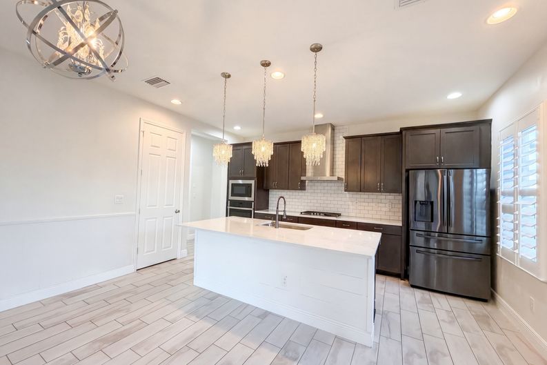 Photo 10 of 33 of 12643 Horseshoe Bend Dr, Lithia, FL