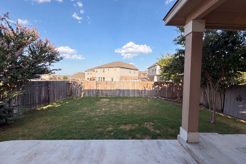 Photo 17 of 19 of 252 Sage Derby Dr, Hutto, TX
