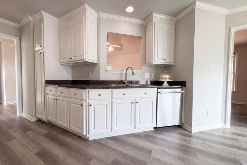 Photo 9 of 23 of 321 Groundsel Pl, Clayton, NC